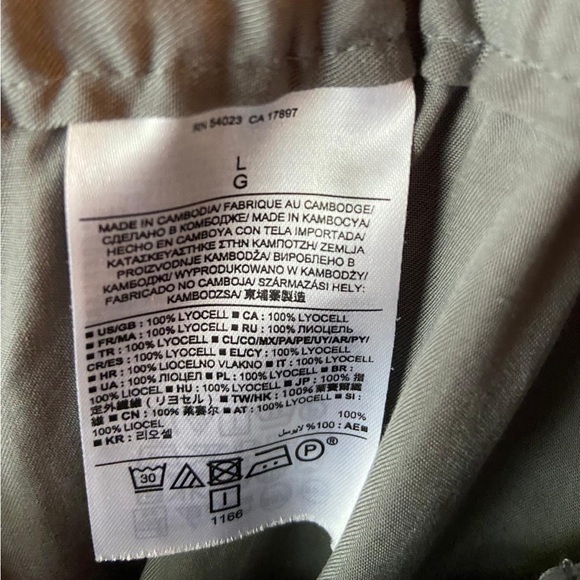 Grey Banana Republic women’s pants - Picture 9 of 9